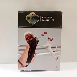 Dashing Dog Pet Treat Launcher With Wrist Strap - Picture 1 of 2