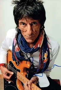 Ronnie WOOD Signed Autograph 12x8 Photo AFTAL COA The Rolling Stones Music - Picture 1 of 1