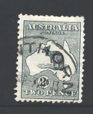 AUSTRALIA 3 SG3 Used 1913 2p gry Kangaroo Wmk Wide Crown Wide A CV$10 - Image 1 of 2