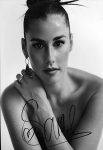 Sarah Engels   original signiertes Foto 20 x 30 cm HAMMERMOTIV - Picture 1 of 1