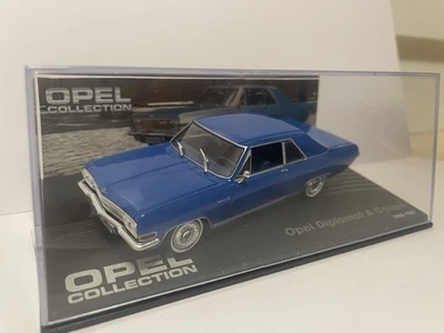 Opel Diplomat A Coupe (1965-1967) blau 1/43 in Vitrine - Bild 1 von 3