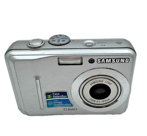 Samsung D860 8.2MP Compact Digital Camera Untested - Picture 1 of 8