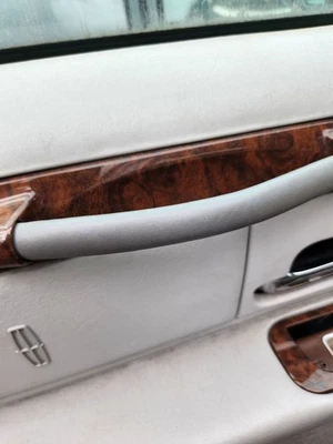 DARK GRAY 1998-2002 LINCOLN TOWN CAR DOOR PANEL PULL HANDLE LEATHER - Image 1 of 4