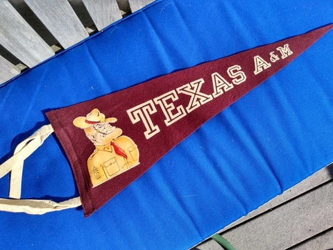 Texas A+M Aggies Vintage Pennant, 8 x 23" Cover