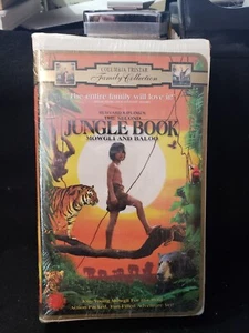 Columbia Tristar Family Collection The Jungle Book Clamshell VHS - SEALED - Foto 1 di 2
