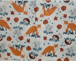 Vinyl Tablecloth, 52"x52" SQUARE, HARVEST,FOXES,PORCUPINES,LEAVES & PUMPKINS,MI - Imagen 1 de 16