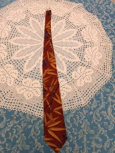 YVES SAINT LAURENT 100% SILK TIE SETA CRAVATTA NECKTIE MADE IN ITALY Q - Imagen 1 de 11