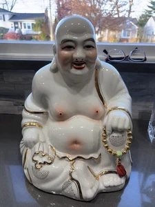 Porcelana de Buda Riendo blanca vintage con detalles dorados. "Figura 13""" - Imagen 1 de 9