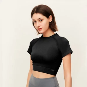 Women's Crop Top Sexy Short T-Shirt UV Protection Yoga Slim Clothing *Black L* - Picture 1 of 11