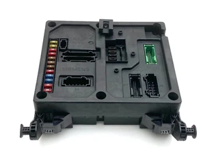 Modulo fusibili scatola fusibili impianto elettrico centrale rete di bordo VW Sharan Ford Galaxy - Foto 1 di 6