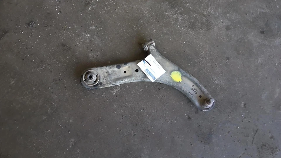 Used Front Right Lower Lower Control Arm Front fits: 2016 Kia Rio Front Right Lo - Изображение 1 из 4