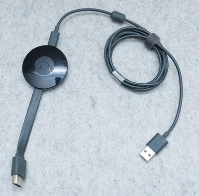 Google Chromecast 2. Generation NC2-6A5 Digital Media Streamer - Bild 1 von 2