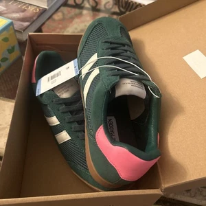 Neu im Karton Steve Madden Green Urteil Sneakers 9 - Bild 1 von 9