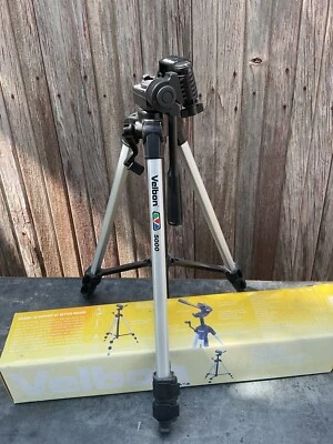 Velbon Model 5000 - Aluminum Tripod - Camera Photos Photography Stand Studio - Image 1 of 4
