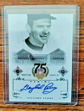 2014 Panini 75 Years Hall of Fame Signatures Gaylord Perry #27 Autograph HOF