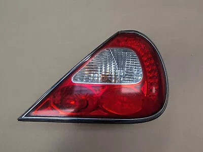 2004 2005 2006 2007 2008 2009 Jaguar XJ8 XJR Vanden Plas Passenger Tail Light - Image 1 of 4