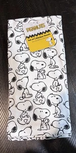 Peanuts Snoopy Black & White Silhouette Kitchen Towels 16x26 Set of 2 - Picture 1 of 3