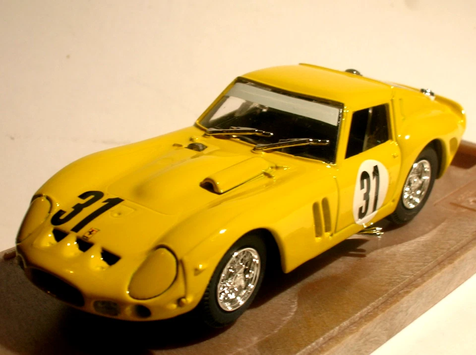 FERRARI 250 GTO rally Spa 1965 1/43 in vetrinetta Box Bang Best Berlinetta  275 - Immagine 1 di 4