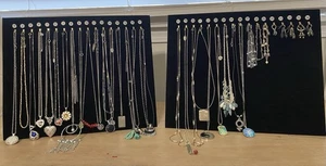 Bundle Lot 34 Pieces Fashion Silver Tone Jewelry Necklace Bracelet Earrings - Picture 1 of 18