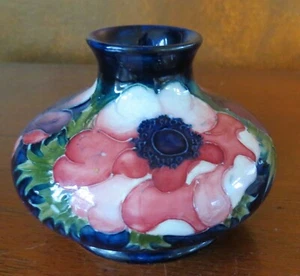 Moorcroft Anemone Cobalt Blue 3 1/8” Squat Body Vase England - Picture 1 of 6