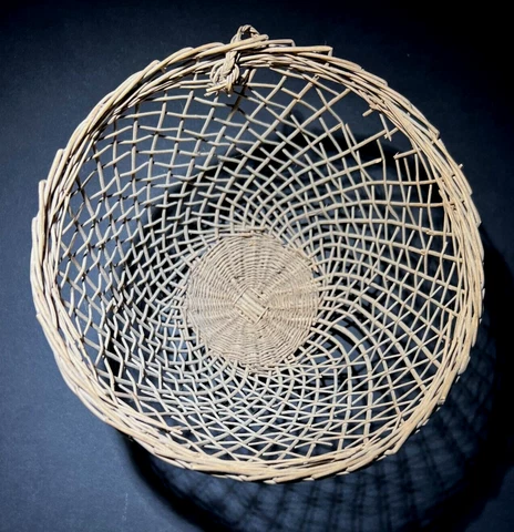 vintage American willow basket Cover
