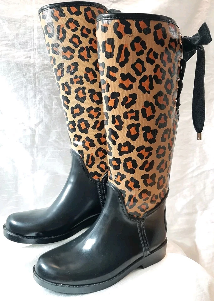 Botas de Lluvia Altas Coach Genuinas Talla 6B Tristee Estampado Leopardo Corsé Con Cordones Espalda Foto 1 de 4