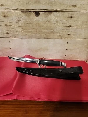 1981 Case XX 216-5 Black Hunting Knife With Custom Sheath, Awesome Condition!  - Image 1 of 4