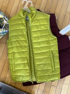 Old Navy Active Waterproof Womens S/P Bright Green Thin Vest - Picture 1 of 1