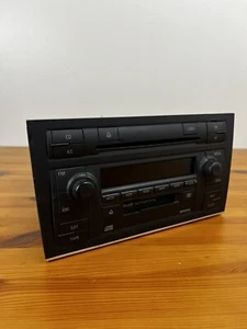 Audi Symphony II Radio AM FM CD 8E0 035 195 H CQ-EA1360LC - Picture 1 of 12