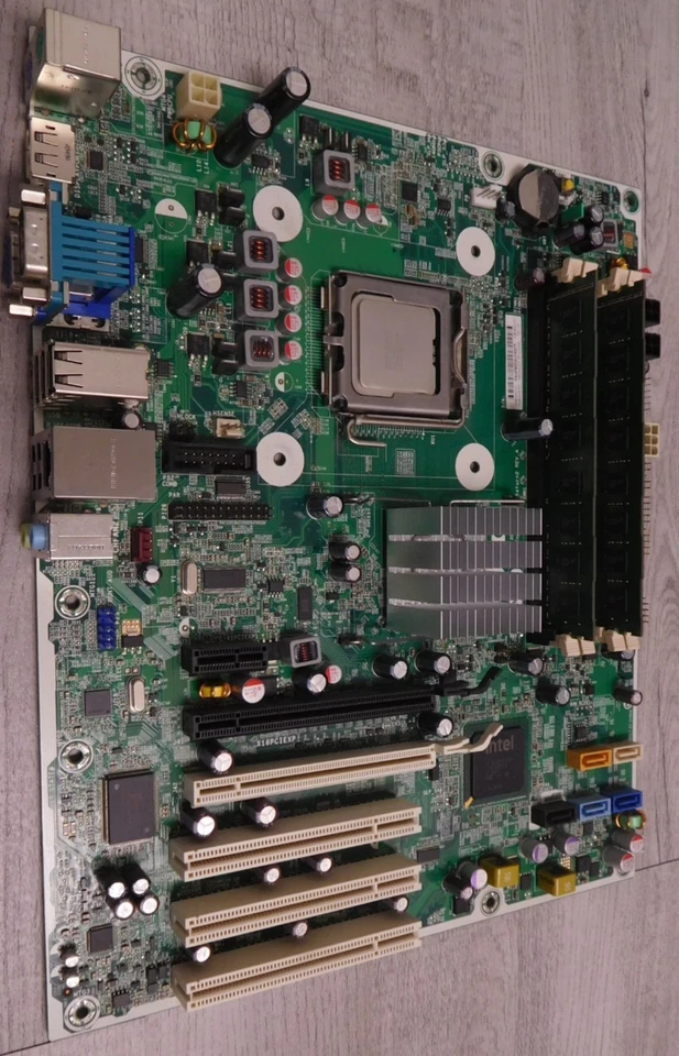HP 536883-001 Elite 8000 Motherboard Intel Core2 Duo E8400 3.00GHz CPU 4GB RAM - Image 1 of 1