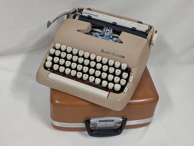 Vtg 1960 Smith Corona Silent-Super Typewriter in Case Desert Sand 5T ~ SERVICED - Image 1 of 4