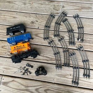 Marx 4205 Train Electric Cars Tracks Vintage 1960s Toy Incomplete PARTS ONLY - Picture 1 of 10