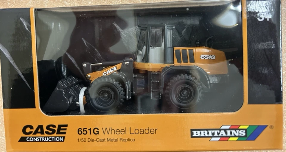 Britains 43398 Case IH 651G Wheel Loader 1:50 scale JCBs wheel loaders die-cast - Image 1 of 1