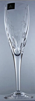 ROYAL DOULTON CRYSTAL - CHELSEA DESIGN - FLUTE CHAMPAGNE GLASS 21.8cm / 8 5/8" - Image 1 of 4