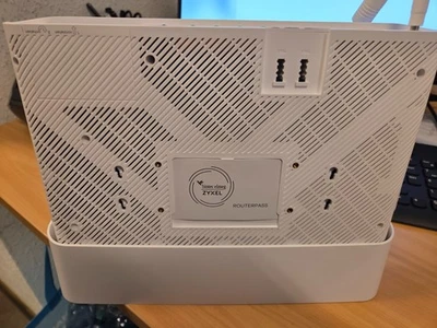 Digitalisierungsbox Premium 2 Wi-Fi Router Telekom DSL- Glasfaser- und Gigabit - Bild 1 von 4