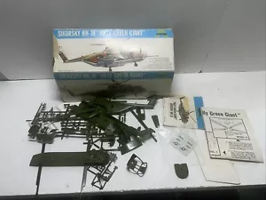 SIKORSKY HH-3E JOLLY GREEN GIANT 1/72 Model 1972 Unassembled Damaged box As Is - Picture 1 of 12