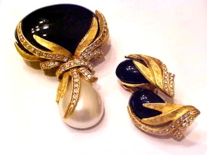 VTG ~ OSCAR de la RENTA PARURE ~ PEARL/BLK ONYX/RHINESTONE ~ BROOCH/EARRING PAIR - Picture 1 of 11