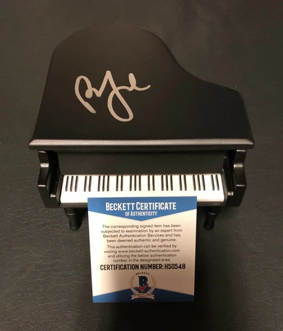 PIANO MAN BILLY JOEL SIGNED MINI PIANO AUTHENTIC AUTOGRAPH BAS BECKETT COA 8 Cover