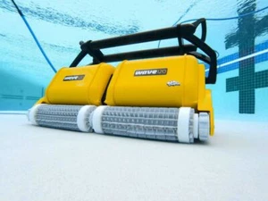 Dolphin Wave 120 Robotic Pool Cleaner - Picture 1 of 7