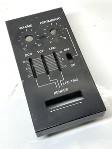Panel doblador Roland Juno 106 22215722 ¡En buen estado Envío gratuito! - Imagen 1 de 3