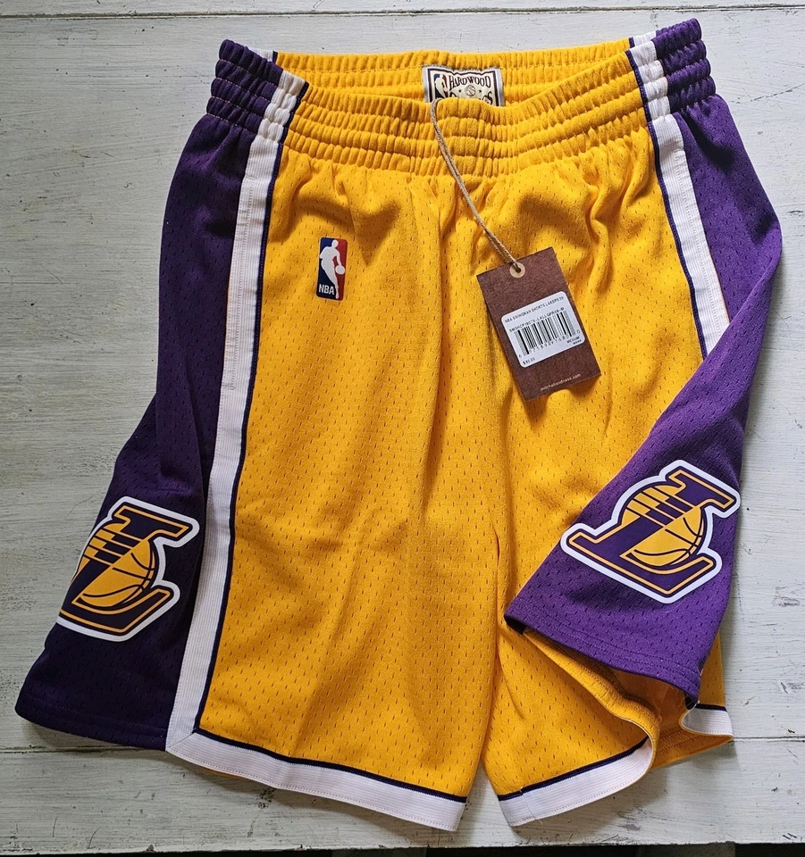 Pantalones Cortos Mitchell and Ness Hardwood Classics Los Angeles Lakers Swingman Grandes Foto 1 de 1