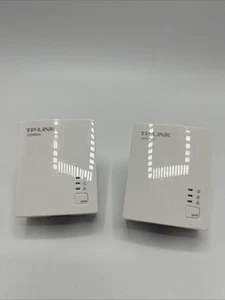 2x TP-Link TL-PA211 200Mbps Powerline Ethernet Adaptor - Picture 1 of 3
