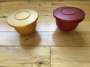 Tupperware Impressionen 3621B-1 Schüssel mit Dichtung 550ml. 2 Stück Gold Rot - Bild 1 von 5