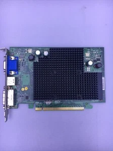 Tarjeta de video gráfica ATI Radeon 109-A67631-31 (ATI-102A676B) 102A6762630 ¡Envío gratuito! - Imagen 1 de 5