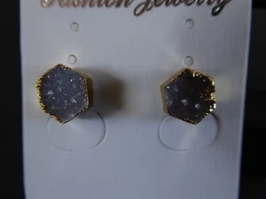 Empowering Jewelry Agate Drusy Hexagon Stud Earrings Gold Tone Alloy Boho Indie - Picture 1 of 4
