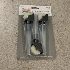 3 NUOVE MATITE UNIVERSALI SIGILLANTI LETTERE UMIDIFICATORE BUSTA CON PUNTA IN SPUGNA LECCA - Foto 1 di 2