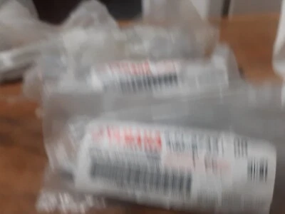 Sc33 YAMAHA 5JJ2743100 5JJ 27431 00 Pedana Poggiapiedi YZF R1 - Immagine 1 di 2