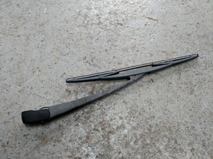 NISSAN MURANO Z50 REAR WIPER ARM - Picture 1 of 3