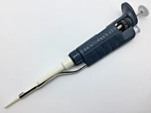 Gilson Pipetman Classic Pipette 2-20µL (Older Style) | Cleaned + Calibrated - Picture 1 of 7