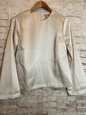 H&M Top Mujer Pequeño Crema Satinado Manga Acampanada Cápsula Sostenible Minimalista Foto 1 de 4